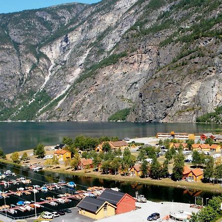 Laerdal Ferie- Og Fritidspark Lærdalsøyri Εξωτερικό φωτογραφία
