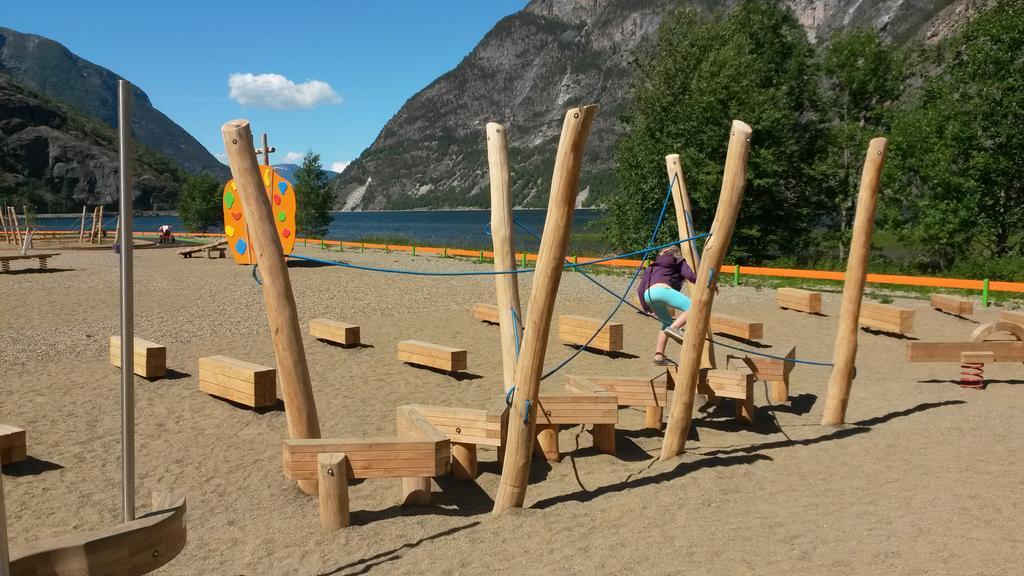 Laerdal Ferie- Og Fritidspark Lærdalsøyri Εξωτερικό φωτογραφία
